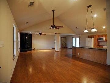 5th image of 127 Pedernales Bend Dr
