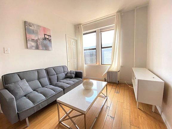 2nd image of 156 E 117th St #4G