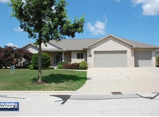 3233 Highland View Ln, Green Bay, WI 54311
