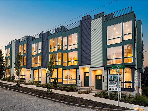 3rd image of 3852 Carr Place N