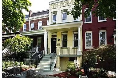 1419 A St SE photo 1