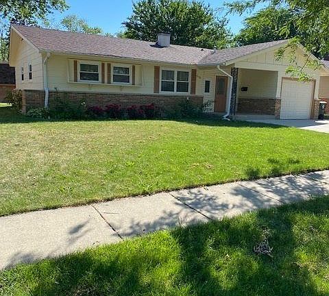 2nd image of 510 Shadywood Ln