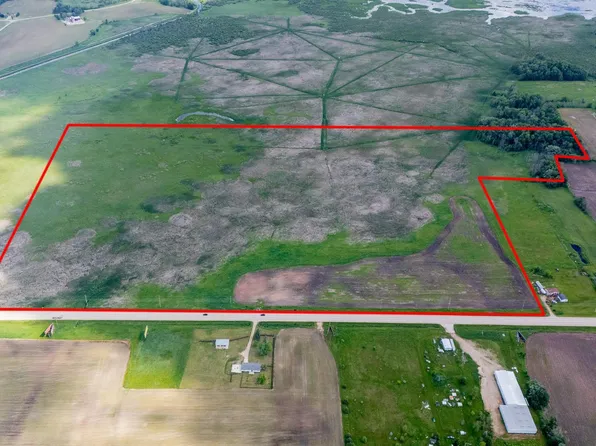 W2820 State Highway 21, Berlin, WI 54923