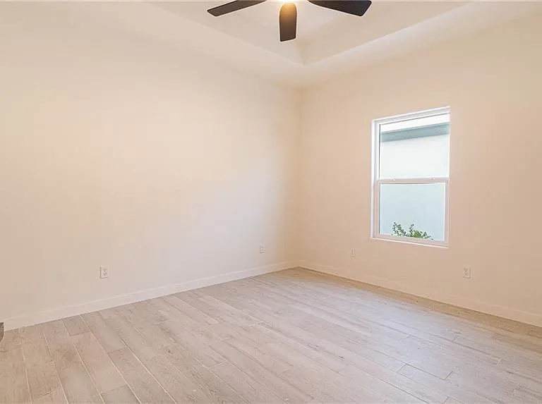 5805 Northwestern Ave #1 — Photo 17