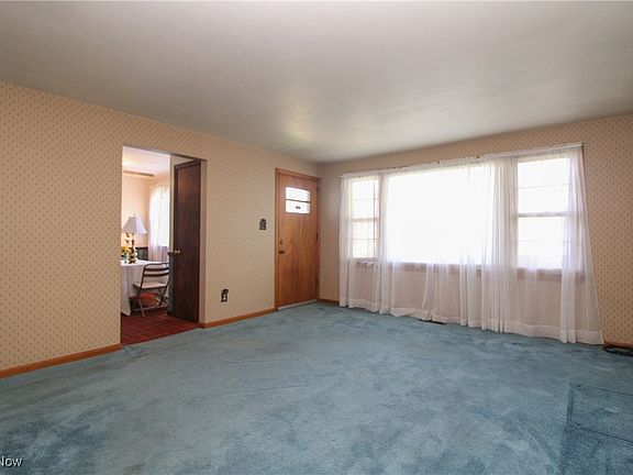 2nd image of 1605 Weston Ave