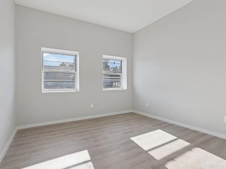 219 Bank St #3 — Photo 19