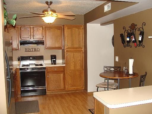5th image of 17941 Royal Oak Ct APT 1W