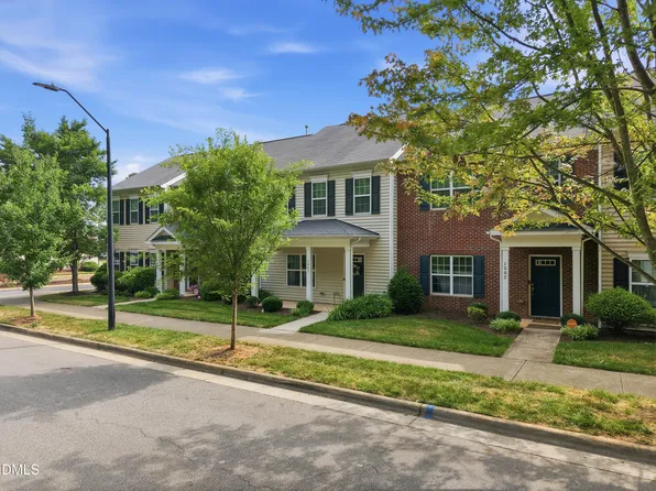 1005 Ileagnes Rd, Raleigh, NC 27603