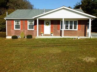 18621 Falls Rd, Hampstead, MD 21074