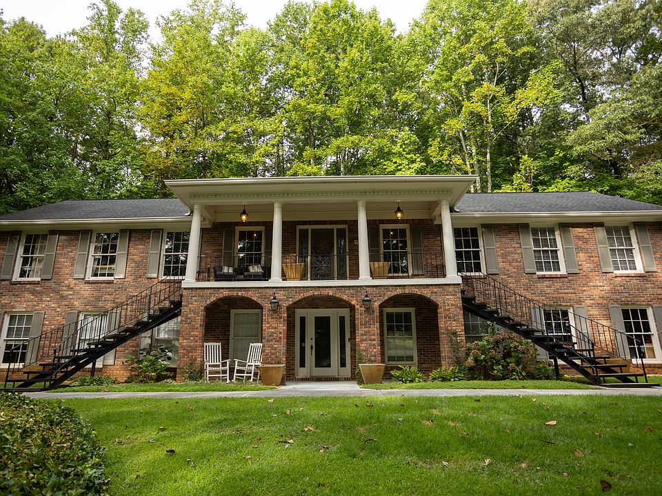 1st image of 1410 Glenwood Ct SE