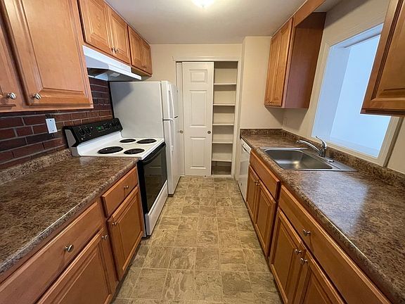 5th image of 36 Greentree Ln APT 33