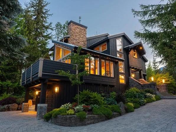 6282 Par Rd, Whistler, BC V8E 0E1