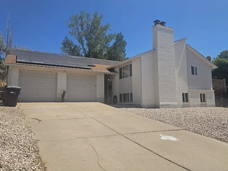Spacious one car garage and solar panels.