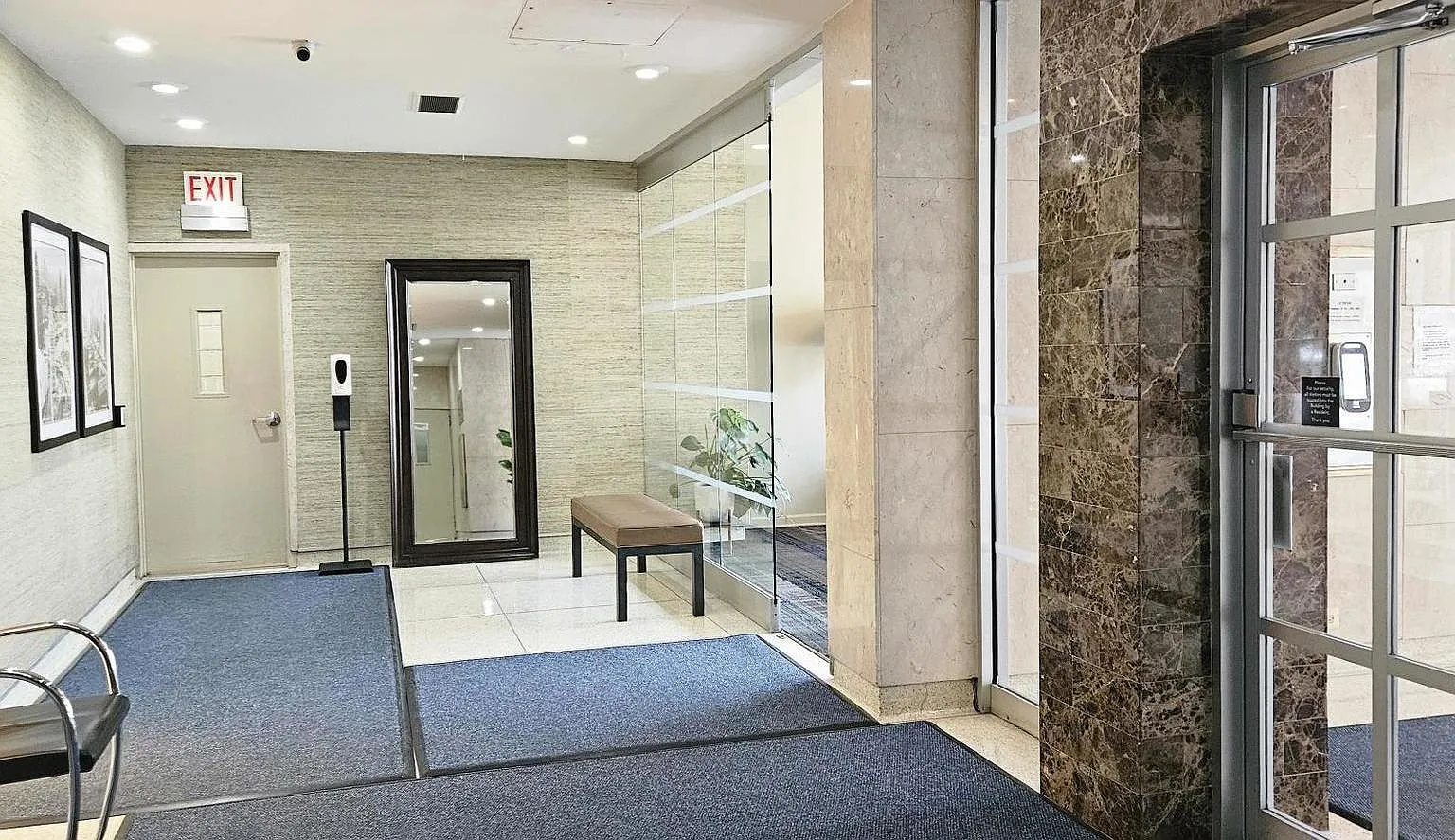 Studio, 445 sqft, $1,487 — Photo 2