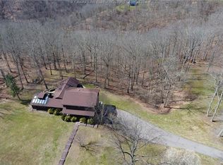 111 Quarterhorse Dr, Scott Depot, WV 25560
