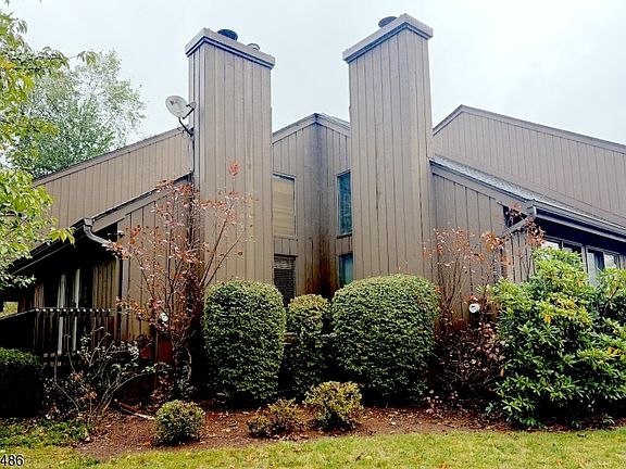 2nd image of 237 Kingsberry Dr #237