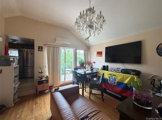 10475 48th Ave, Corona, NY 11368