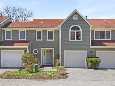1004 Kensington Way, Mount Kisco, NY, 10549