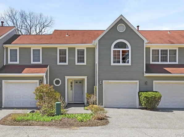 1004 Kensington Way, Mount Kisco, NY 10549