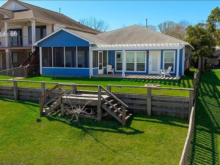 3731 Bayshore Dr — Photo 18