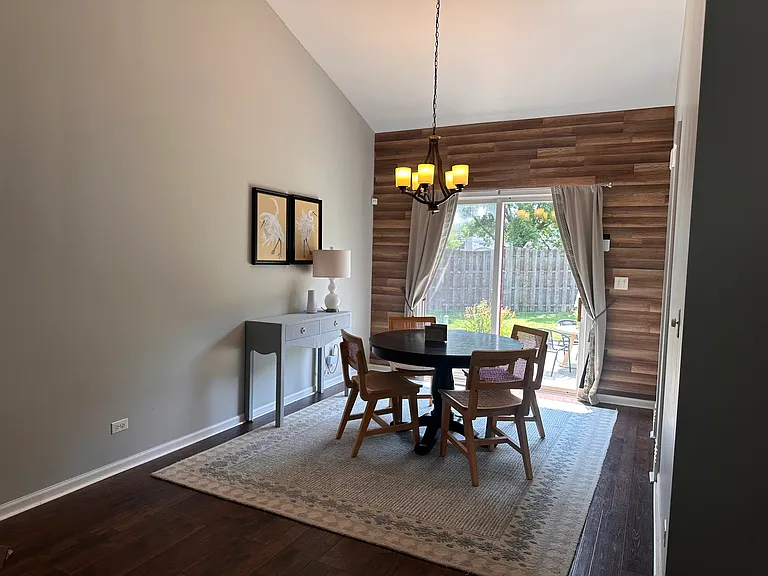 2904 Arbor Ln — Photo 5