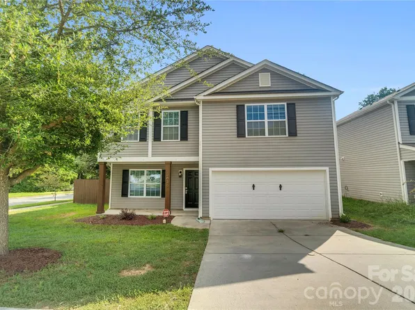 3636 Alexander Forest Dr, Charlotte, NC 28269