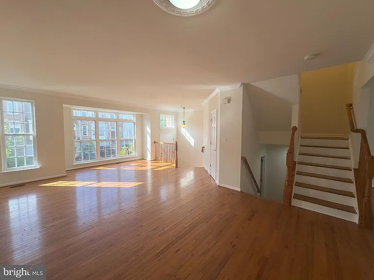 24652 Kings Canyon Sq — Photo 4