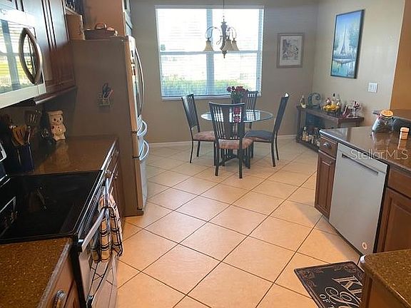 4th image of 1291 Travertine Ter