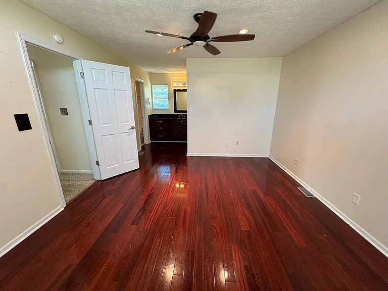 3315 Oak Tree Dr S — Photo 20