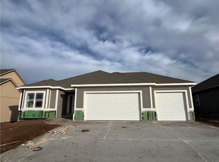 11804 E 231st St, Peculiar, MO 64078