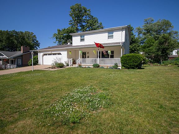 2nd image of 611 Rondeau Dr
