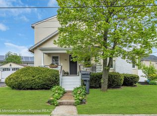 44 Clinton St, Middletown, NJ 07748