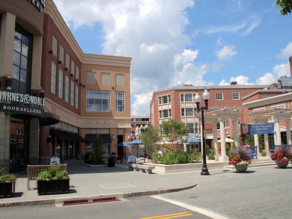 Blue Black Square in Wes Hartford Center