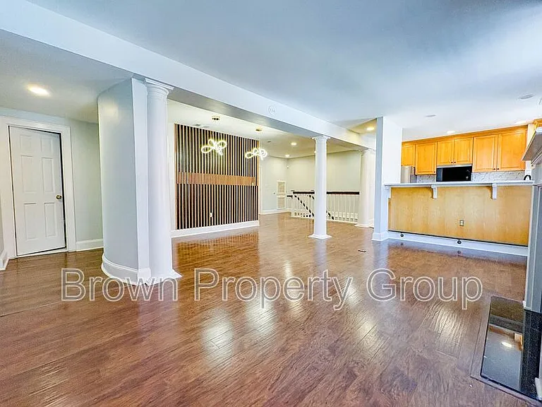 123B Anderson St — Photo 11