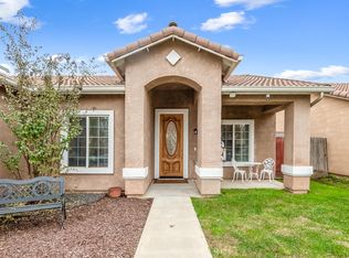 1833 Arneis Ave, Tulare, CA 93274