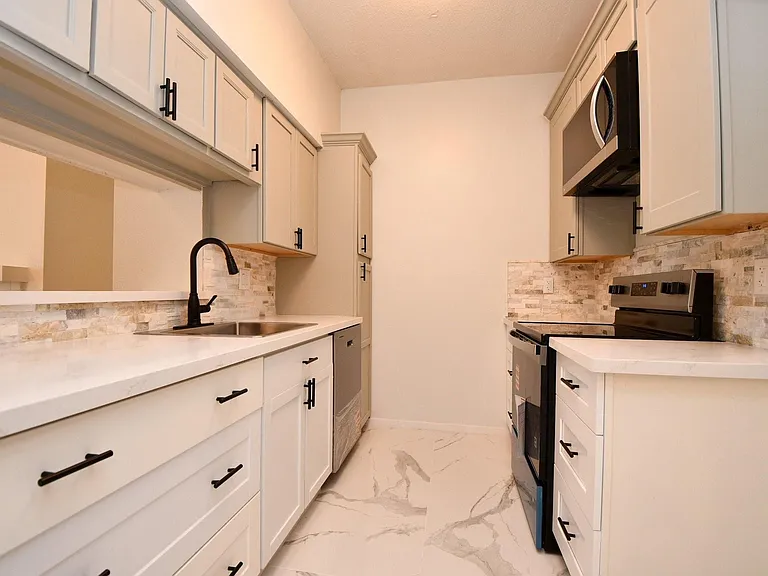 720 Bering Dr #169 — Photo 10