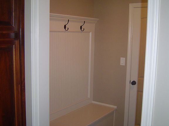 2nd image of 3813 SW Briarwood Oaks Dr