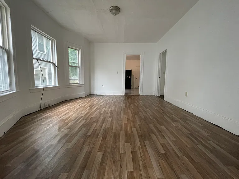 147 Willow St #1A — Photo 7