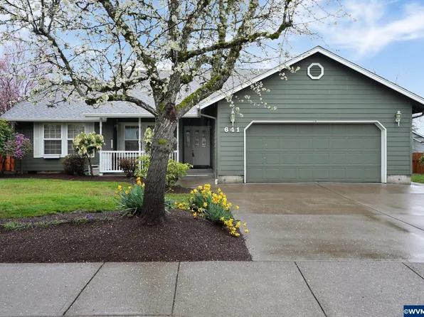 641 Lone Oaks Loop, Silverton, OR 97381