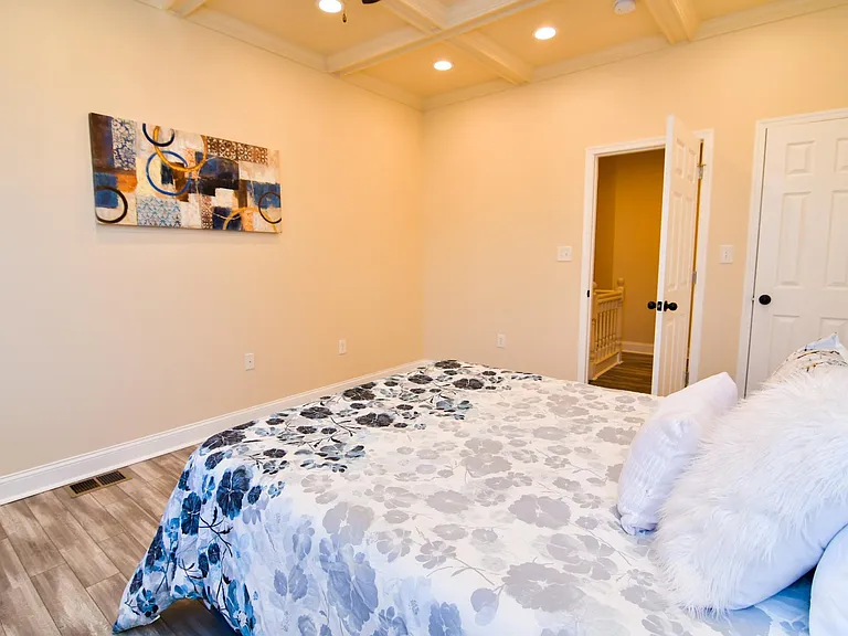 2722 Parkwood Ave — Photo 27