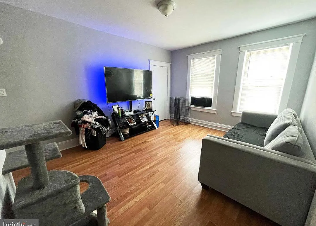 3609 Brooklyn Ave — Photo 4