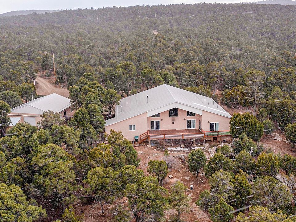 1st image of 15 Pinon Alto Ln