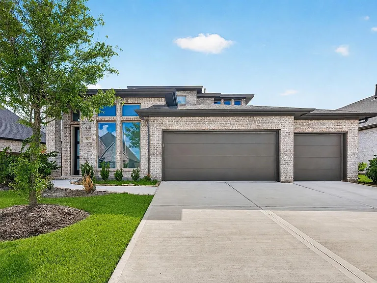 7438 Denali Dr — Photo 1
