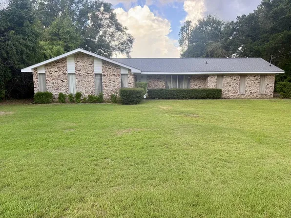 2803 Griffin Dr, Dothan, AL 36303
