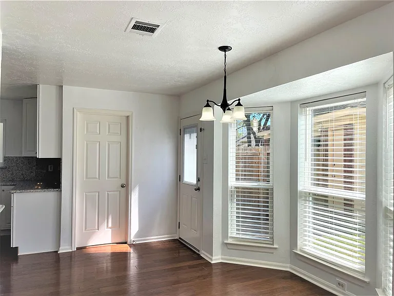 834 Island Meadow Ct — Photo 11
