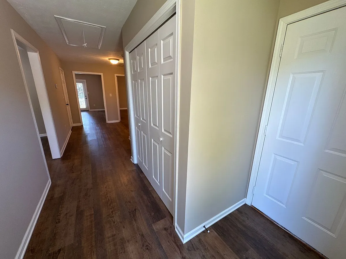 Building Photo - 3320 River Oaks Blvd #3322