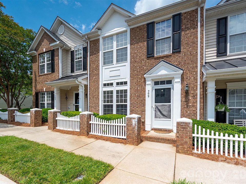 1st image of 709 Atherton Way