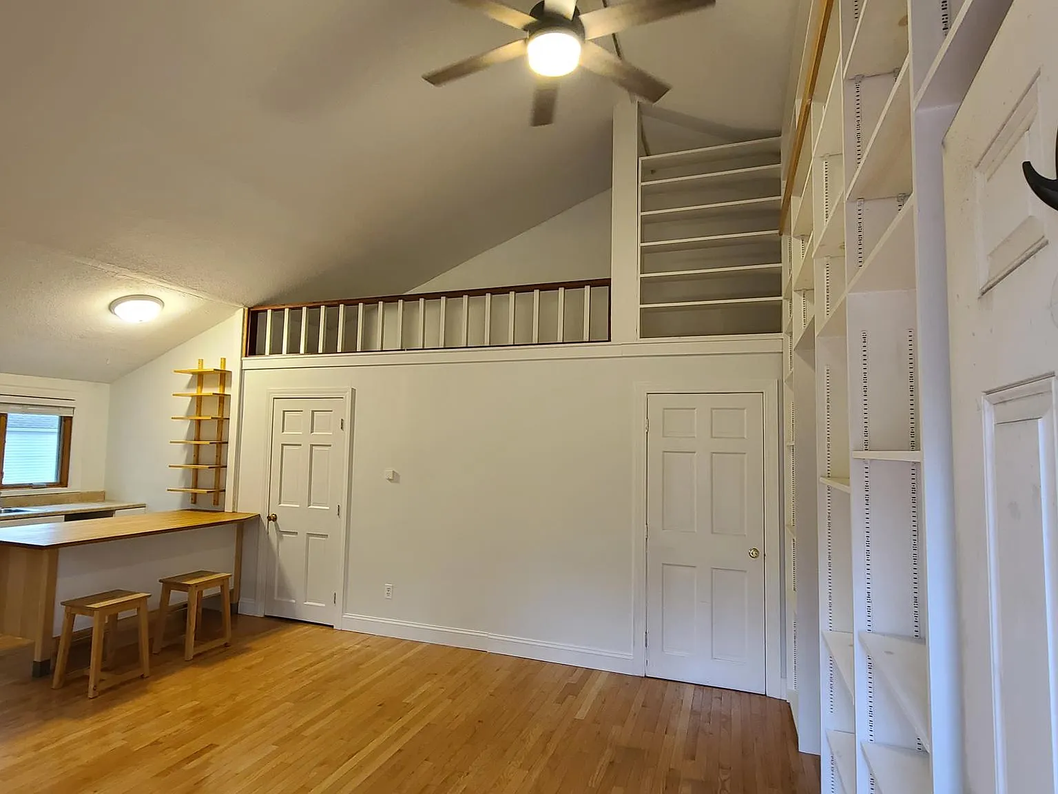 25 Exeter Rd — Photo 3