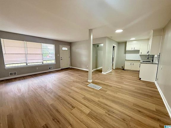 4th image of 800 Fairfax Dr