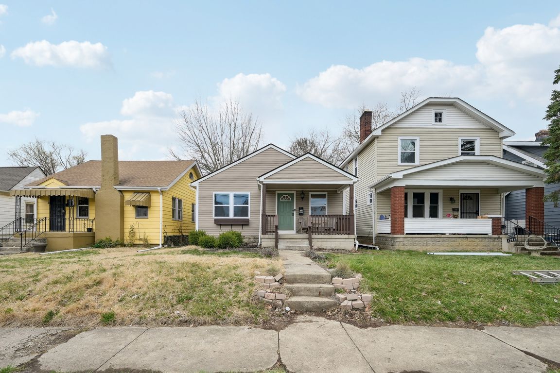 S Champion Ave-001.jpg